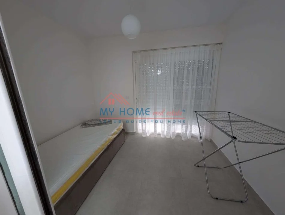 Tirane, jepet me qera apartament 2+1+Ballkon Kati 2, 70 m² 650 € (Rruga e Dibres)