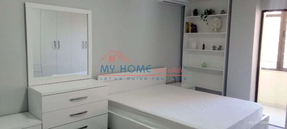 Tirane, shitet apartament 2+1+Ballkon Kati 5, 90 m² 269.000 € (Rruga Kongresi i Lushnjes)