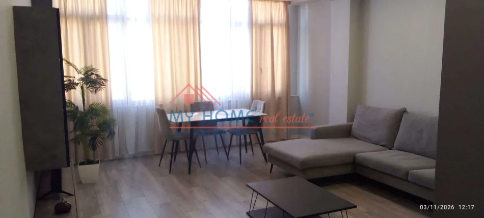 Tirane, shitet apartament 2+1+Ballkon Kati 5, 90 m² 269.000 € (Rruga Kongresi i Lushnjes)