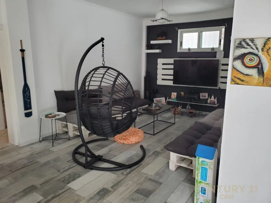 Tirane, shes shtepi 2+1 Kati 2, 154 m² 300.000 € (BULEVARDI I RI)