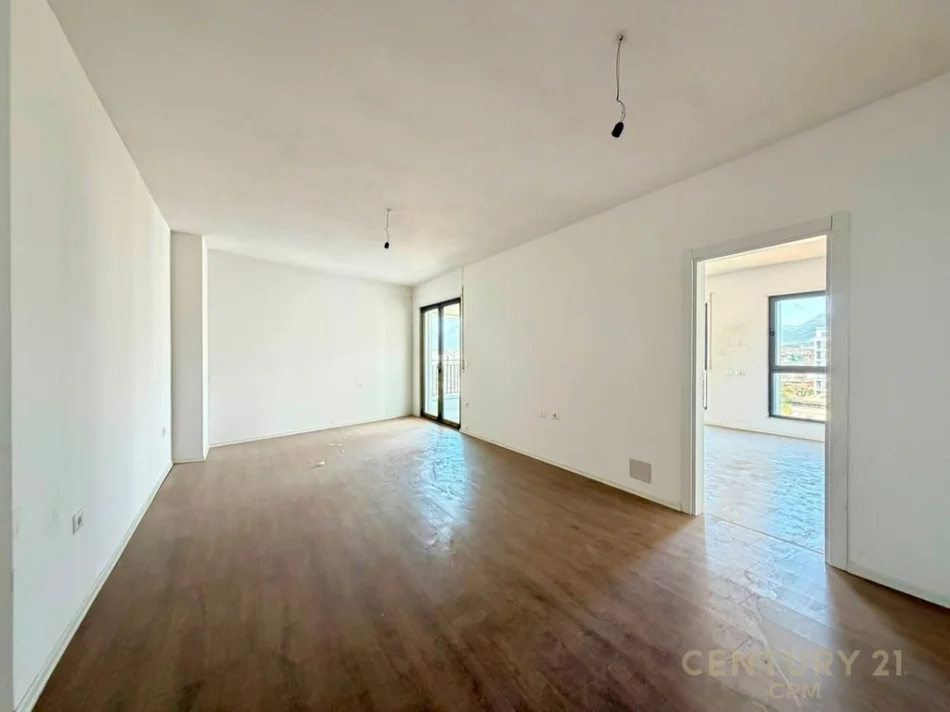 Tirane, shes apartament 2+1 Kati 9, 150 m² 270.000 € (Bulevardi i Ri)