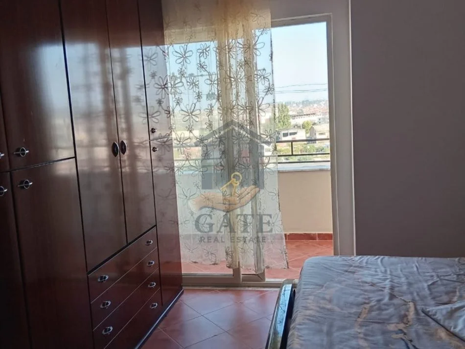 Durres, jepet me qera 1+1 Kati 6, 60 m² 350 € 