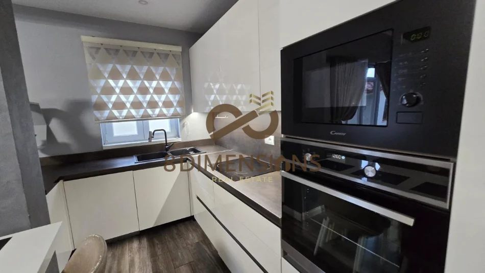 Tirane, jepet me qera apartament 2+1+Ballkon Kati 2, 100 m² 650 € (sauk i ri)