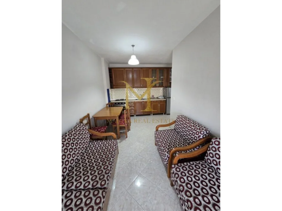 Durres, jepet me qera apartament 1+1+Ballkon Kati 5, 65 m² 250 € (plazh iliria,durres)