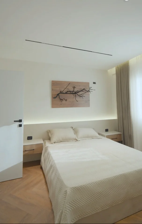 Tirane, shitet apartament 2+1 , 101 m² 265.000 € 