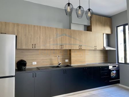 Shqiperi, shitet apartament 2+1+BLK Kati 1, 90 m² 105.000 Euro