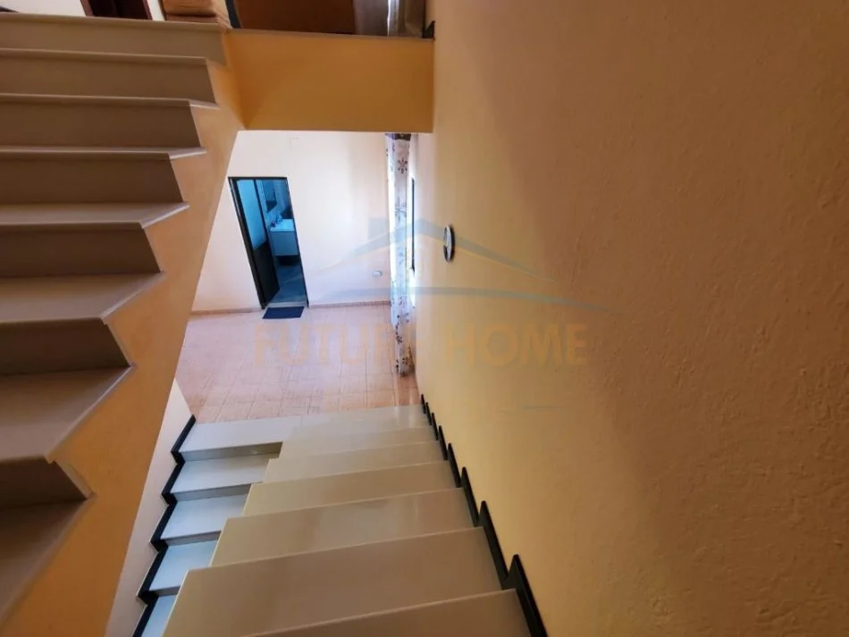 Tirane, shitet Vile 2 Katshe Kati 2, 396 m² 260.000 € (Kombinat pranë pallateve Cabej, Tiranë)