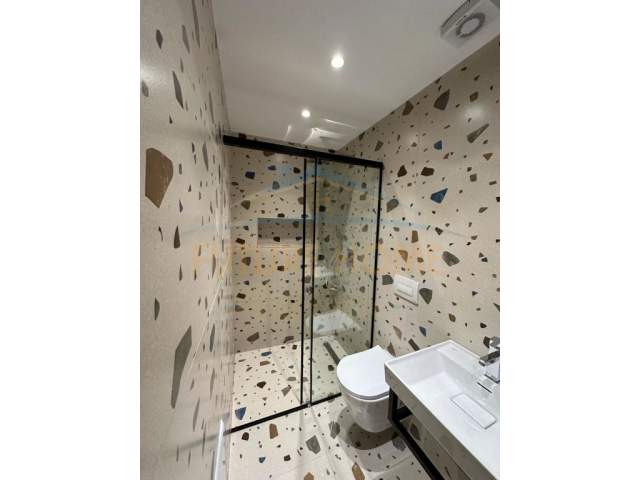 Tirane, jepet me qera apartament 1+1+BLK Kati 5, 53 m² 450 Euro