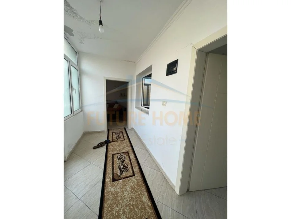 Tirane, shitet shtepi 3+1 , 239 m² (Allias)