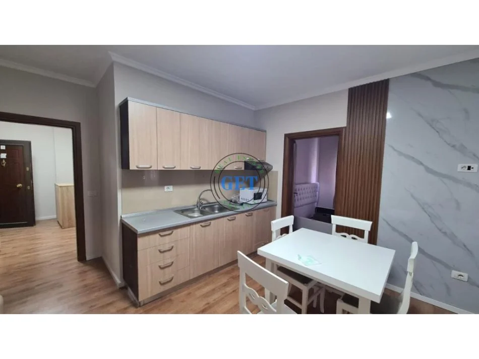 Durres, shes apartament 1+1 Kati 4, 60 m² 85.000 € (Shkembi i Kavajes, Durres.)