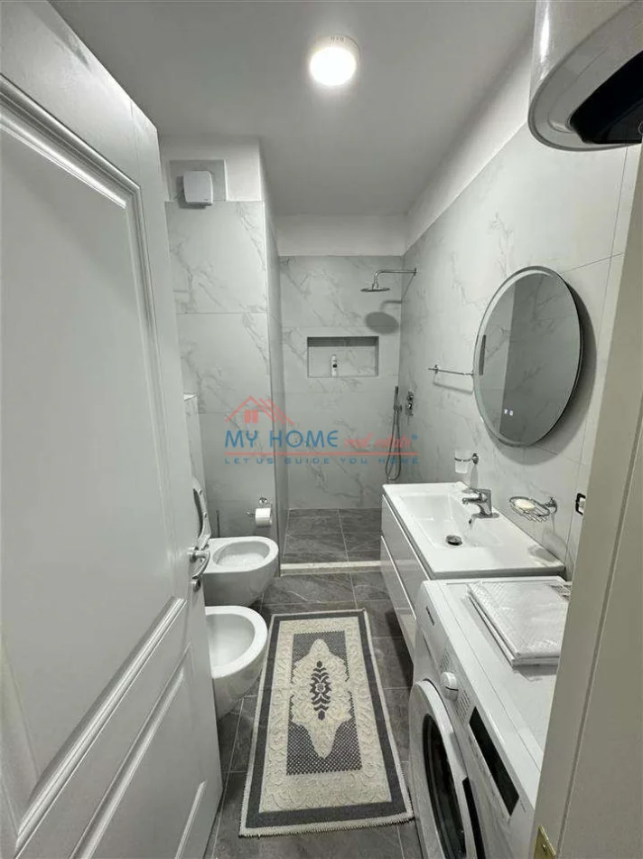 Tirane, jepet me qera apartament 2+1+Ballkon Kati 1, 98 m² 700 € (Rruga e Dibres)
