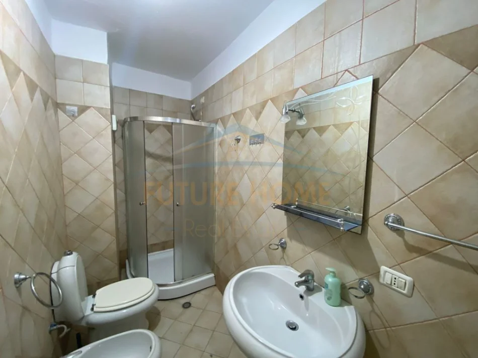 Durres, jepet me qera apartament 1+1 Kati 1, 70 m² 350 € (Vollga, Durres)