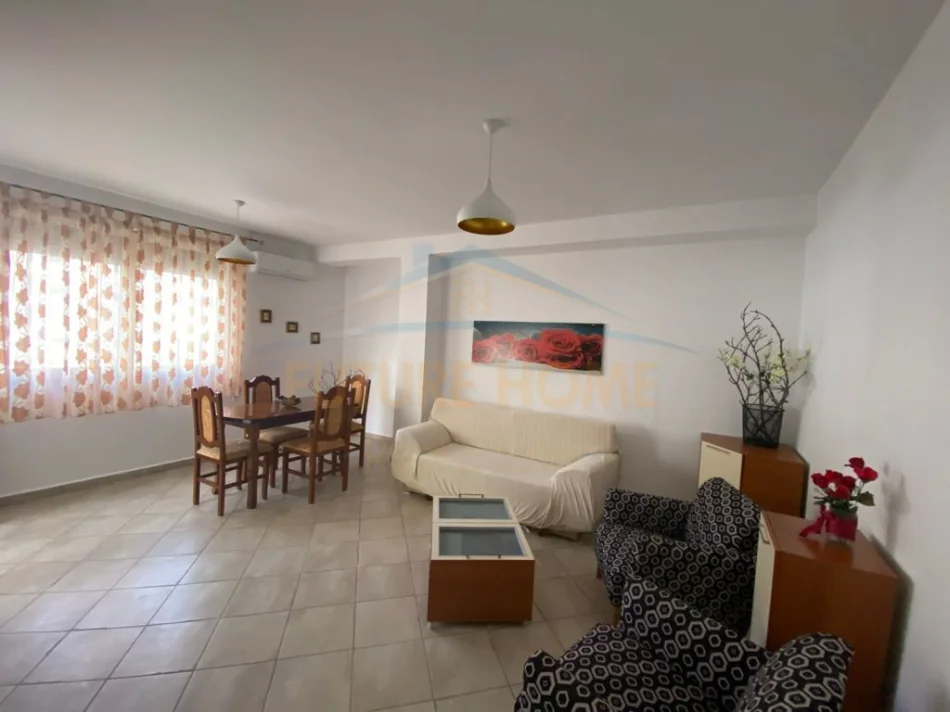 Durres, jepet me qera apartament 1+1 Kati 1, 70 m² 350 € (Vollga, Durres)
