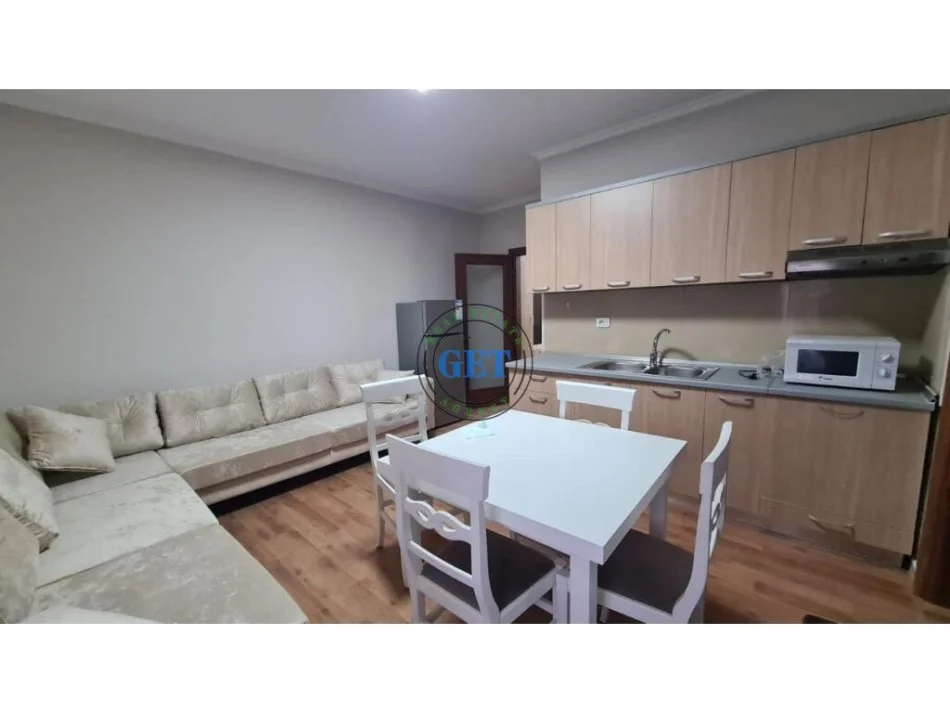 Durres, shes apartament 1+1 Kati 4, 60 m² 85.000 € (Shkembi i Kavajes, Durres.)