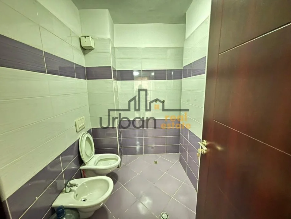 Tirane, shitet apartament 2+1 Kati 3, 103 m² 258.000 € (Rr Muhamet Gjollesha)