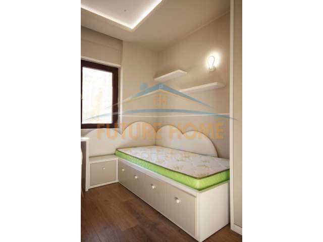 Tirane, shitet apartament Kati 2, 86 m² 130.000 Euro