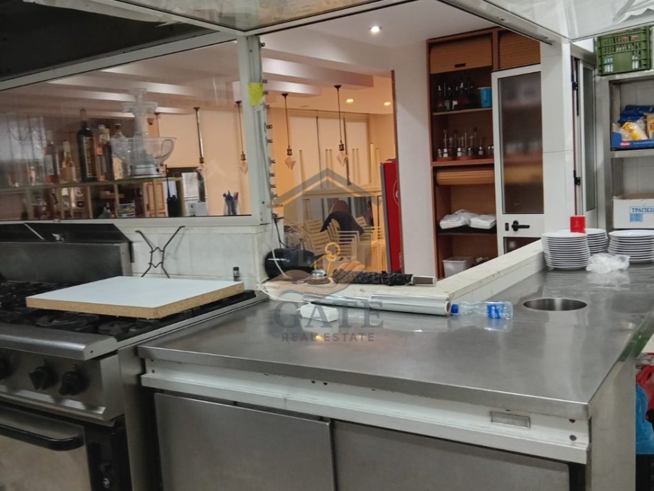 Durres, jepet me qera bar-resorant Kati 1, 200 m² 1.700 € (Shkembi i Kavajes)