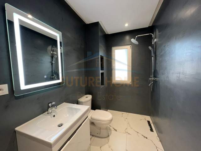Tirane, shitet apartament 2+1 Kati 4, 67 m² 113.000 Euro (Selvia)