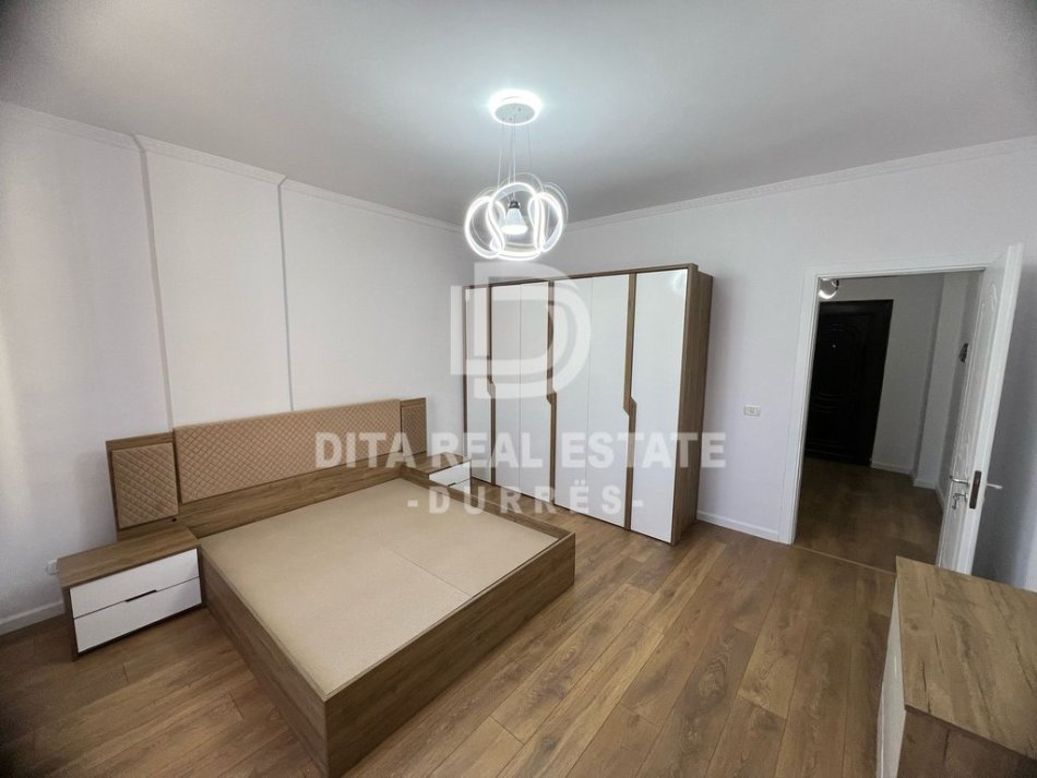 Durres, shitet apartament 1+1+Ballkon Kati 5, 73 m² 99.000 € (PAVARESIA)