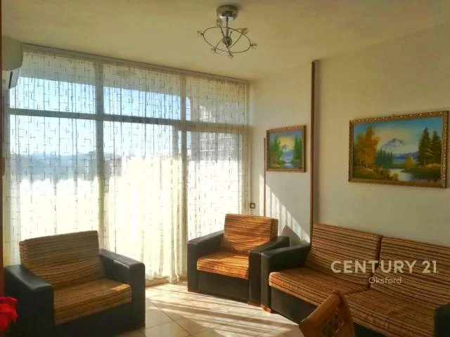 Plazh-Durres, shitet apartament 1+1 Kati 8, 50 m², pallati te ri me ashensor, 34.000 euro