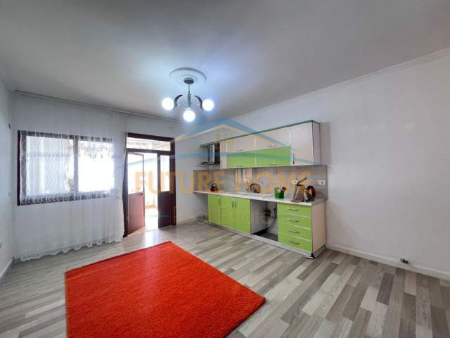 Tirane, shitet apartament 2+1 Kati 2, 66 m² 70.000 Euro