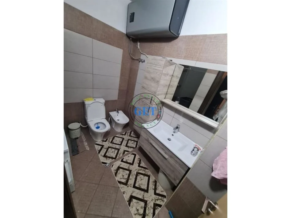Durres, jepet me qera apartament 1+1+Ballkon Kati 2, 65 m² 400 € (Plazh Iliria)