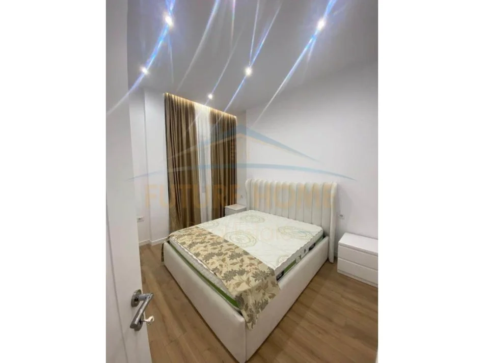 Tirane, jepet me qera apartament 1+1 Kati 7, 62 m² 500 € (UNAZA RE) UNA31282