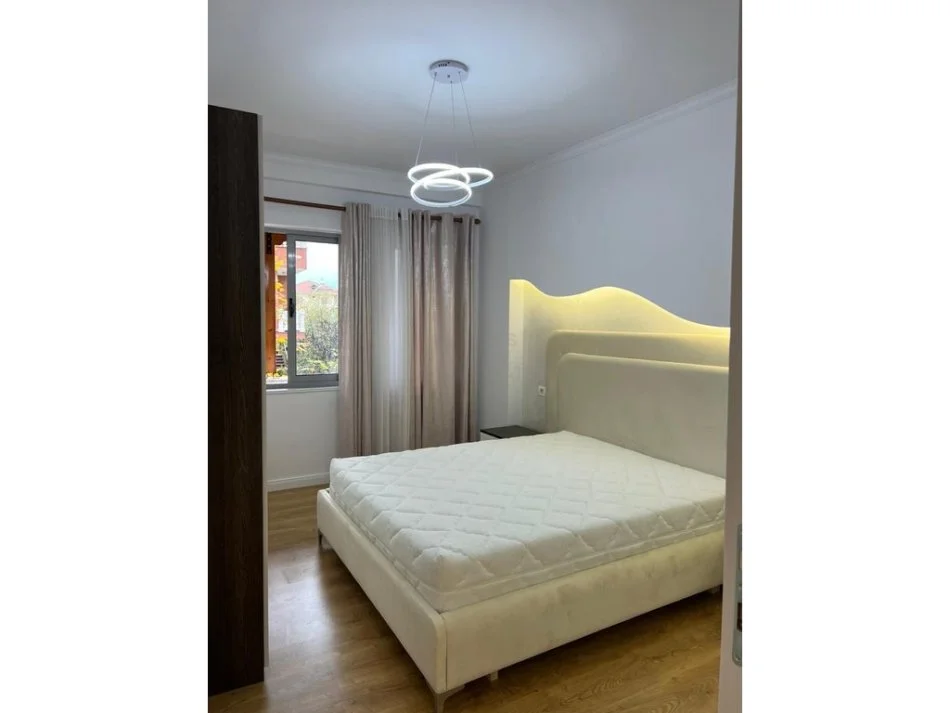 Tirane, shitet apartament 2+1+Ballkon Kati 1, 107 m² 173.000 € (astir)