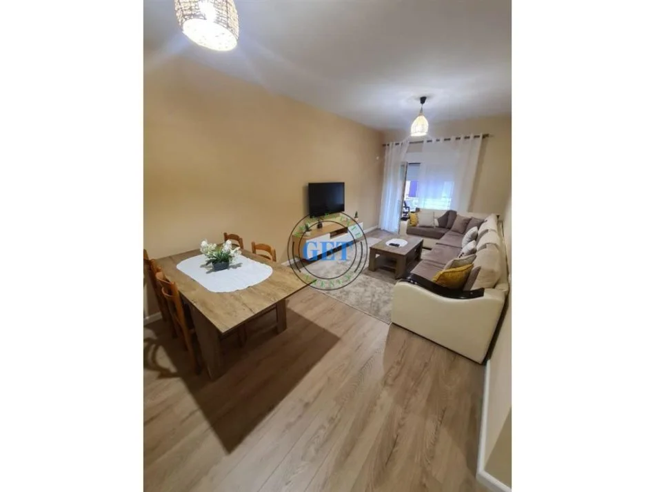 Durres, jepet me qera apartament 1+1+Ballkon Kati 2, 65 m² 400 € (Plazh Iliria)
