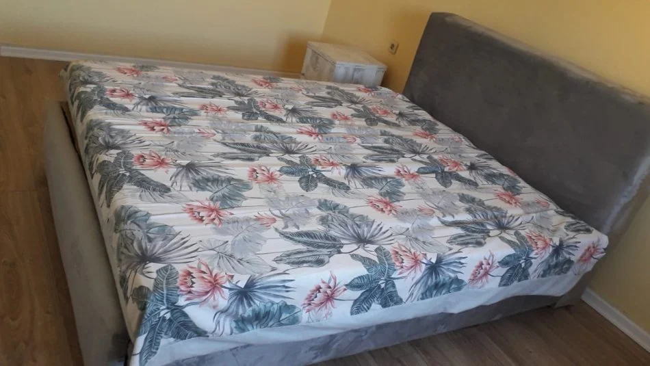 Tirane, jepet me qera apartament 2+1+Ballkon , 80 m² 450 € (Rruga Asim Vokshi perballe hurry fultz)