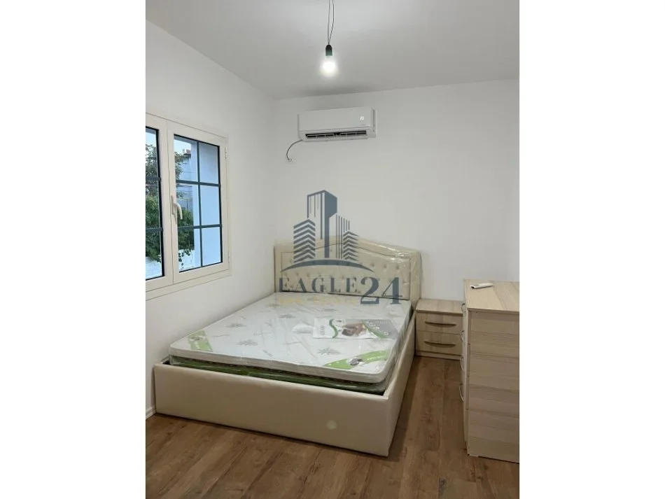 Tirane, shitet Vile 2 Katshe Kati 2, 370 m² 219.000 € (Pran Liqenit te Paskuqanit)