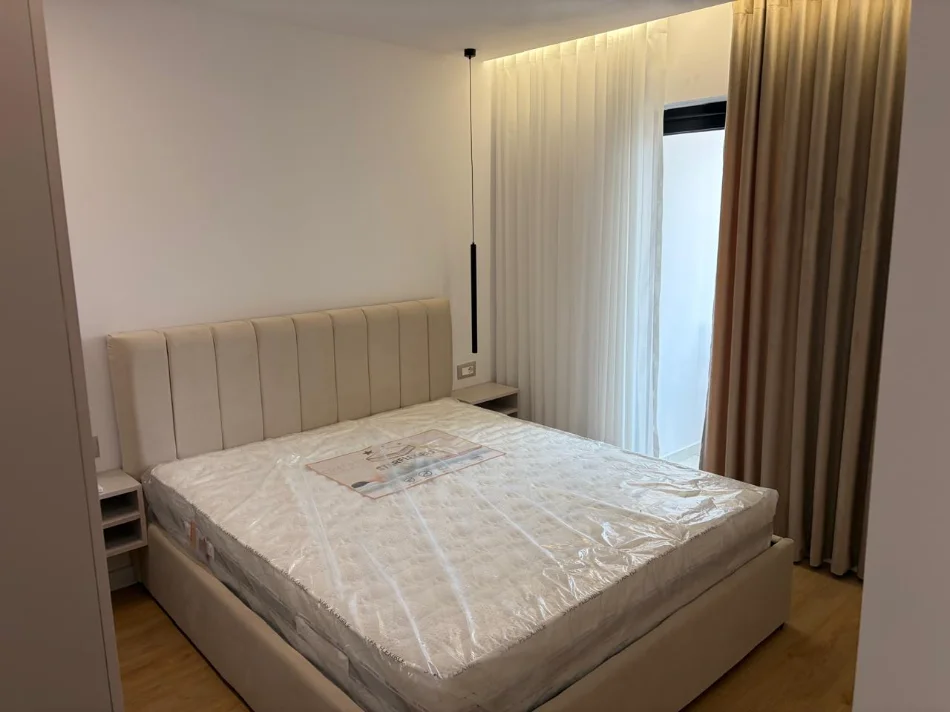 Tirane, shitet apartament 1+1+Ballkon Kati 5, 40 m² 110.000 € 