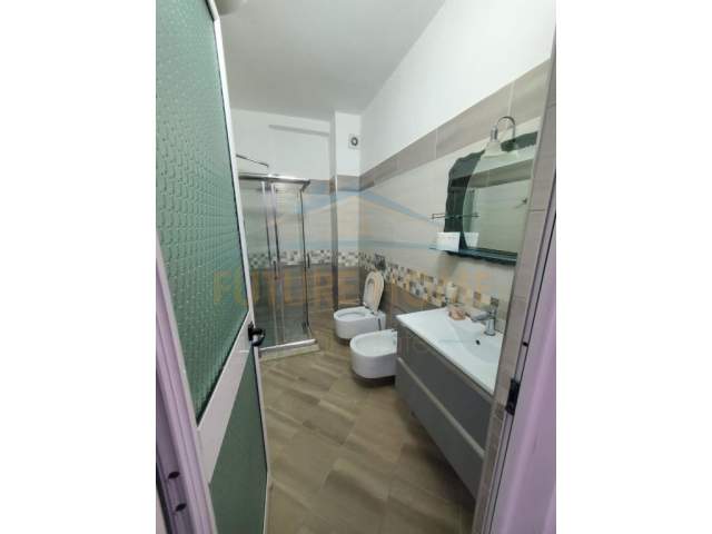 Durres, shitet apartament 1+1 Kati 7, 75 m² 77.000 Euro (Plazh-Hekurudha, Durres)