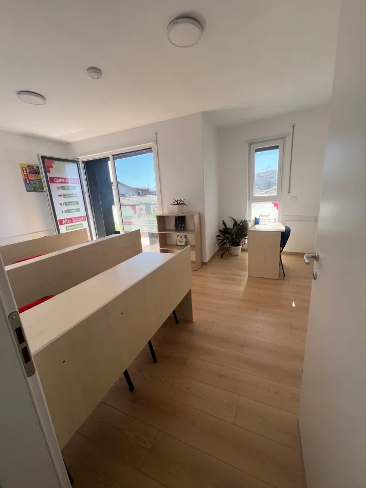 Tirane, shitet apartament 3+1 Kati 1, 129 m² 318.200 € 