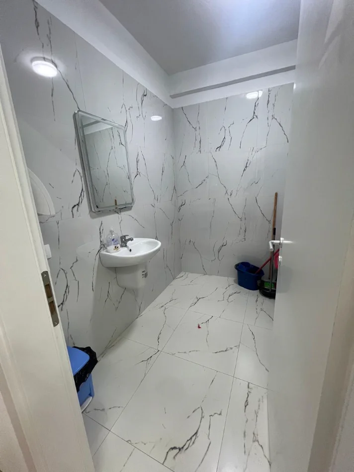 Tirane, shitet apartament 3+1 Kati 1, 129 m² 318.200 € 