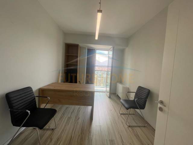 Tirane, jepet me qera zyre Kati 14, 125 m² 1.500 Euro (Rruga e Elbasanit)