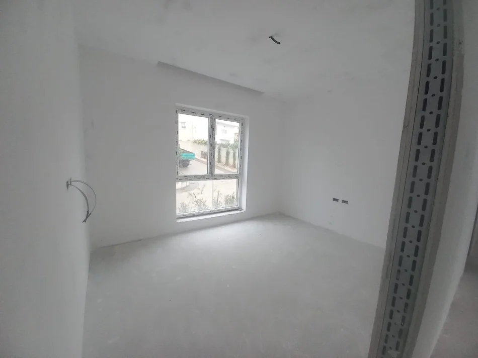 Tirane, shitet apartament 2+1 Kati 1, 122 m² 310.000 € 
