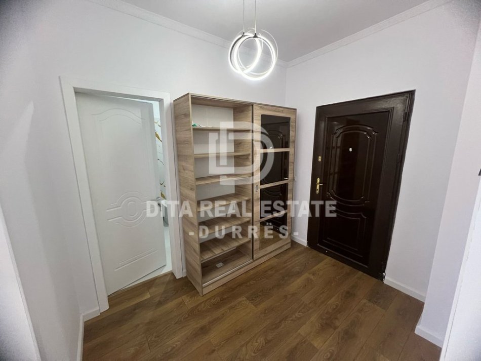 Durres, shitet apartament 1+1+Ballkon Kati 5, 73 m² 99.000 € (PAVARESIA)