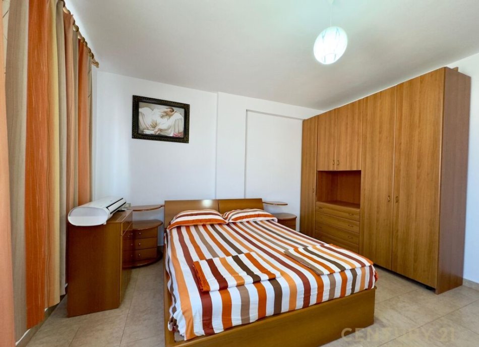 Tirane, jepet me qera apartament 1+1 Kati 2, 90 m² 550 € (Kodra e Diellit)