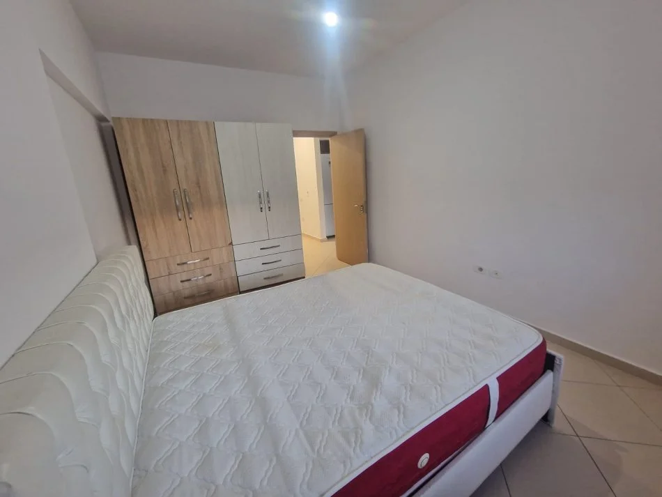 Tirane, shitet apartament 1+1+Ballkon Kati 8, 71 m² 110.000 € (Qytet Studenti)