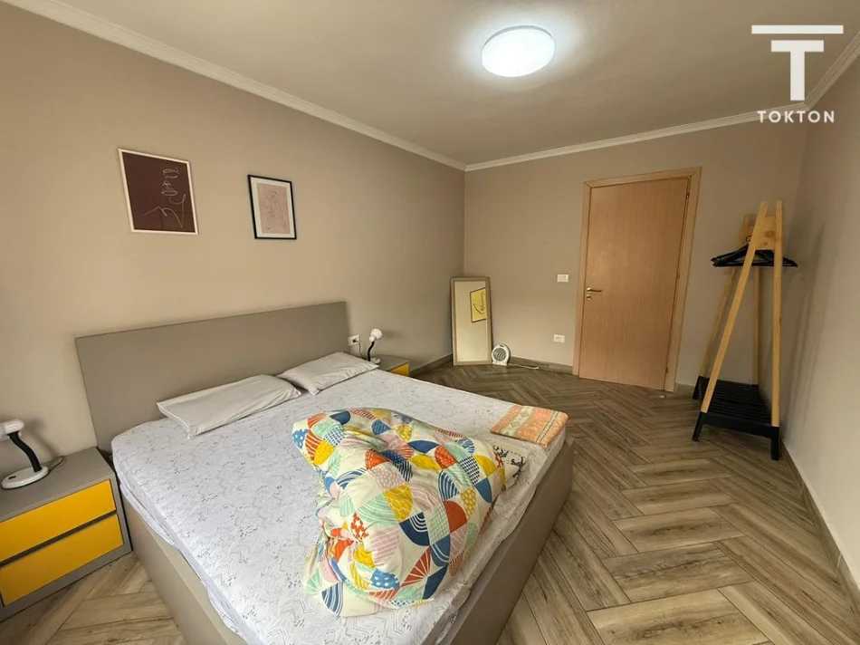 Tirane, shitet apartament 1+1 Kati 4, 51 m² 155.000 € (rruga Kavajes)