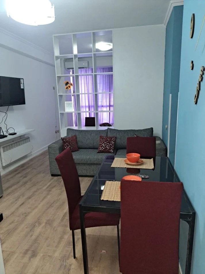 Tirane, jepet me qera garsonier 1+1 Kati 6, 45 m² 370 € (Astir tek Bohemi)