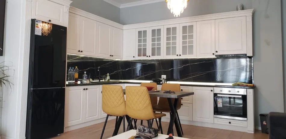 Tirane, jap me qera apartament 1+1+Ballkon Kati 1, 65 m² 550 € (Kopshti Zologjik)