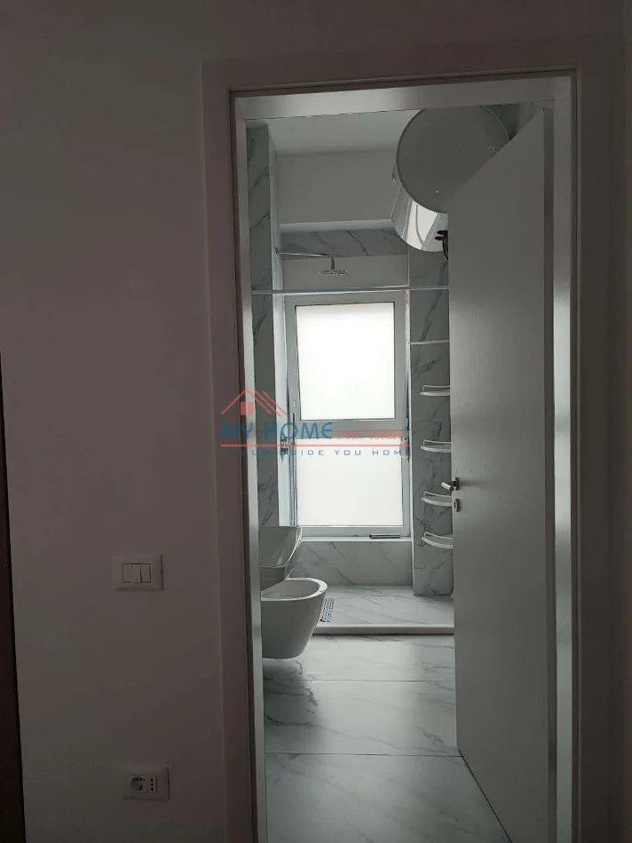 Tirane, jepet me qera apartament 2+1+Ballkon Kati 4, 100 m² 500 € (Kompleksi Kaimi)