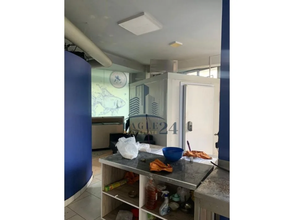 Tirane, shitet dyqan , 78 m² 234.000 € (KODRA E DIELLIT)