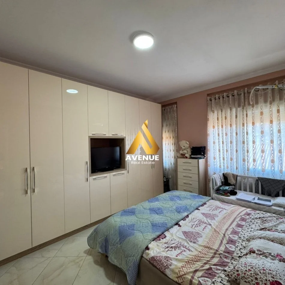 Tirane, shitet apartament 3+1 Kati 3, 113 m² 186.000 € (rruga e ullinjve)