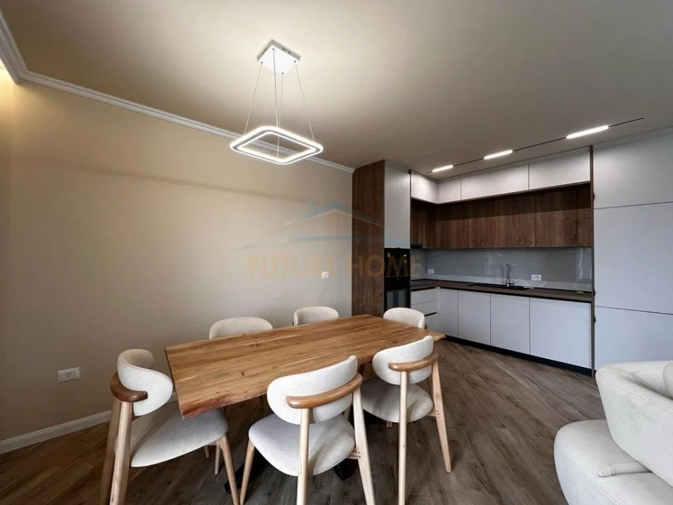Tirane, jepet me qera apartament 2+1+Aneks+Ballkon Kati 1, 116 m² 1.200 € (liqeni i thate)