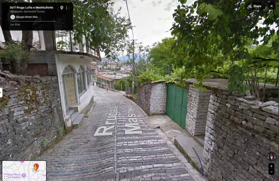 Gjirokaster, shitet shtepi 4+1+Aneks+Ballkon Kati 1, (Lufta e Mashkullorës, lagja-Varrosh qyteti-Gjirokastër.)