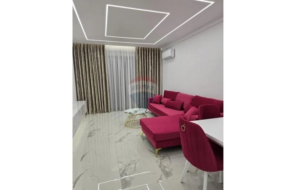 Tirane, jepet me qera apartament 1+1 , 70 m² 650 € (Kodra e Diellit)