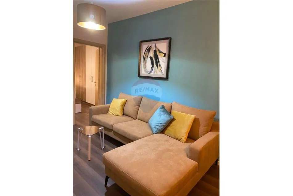 Tirane, jepet me qera apartament 1+1+Aneks+Ballkon Kati 7, 65 m² 650 € (Kompleksi Delijorgji)